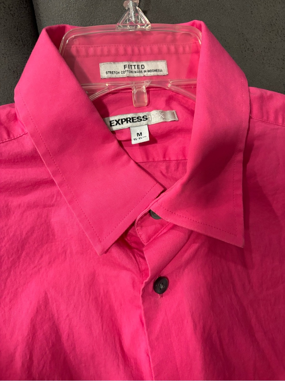 Express Men's Fitted Button-Up Shirt in Bright Pink